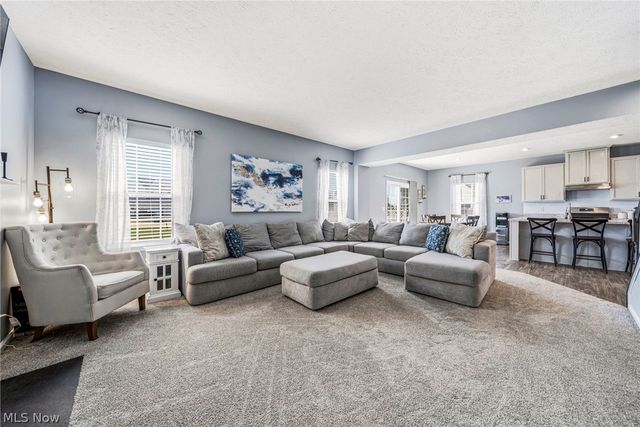 2069 Canterbury Drive, Willoughby, OH 44094