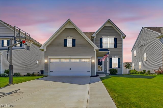 2069 Canterbury Drive, Willoughby, OH 44094