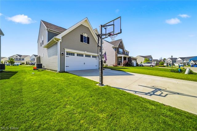 2069 Canterbury Drive, Willoughby, OH 44094