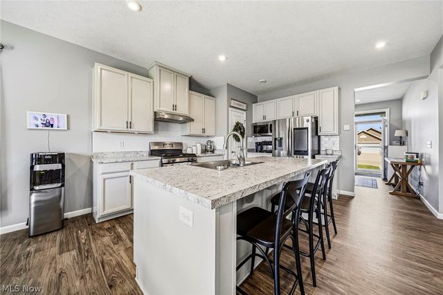 2069 Canterbury Drive, Willoughby, OH 44094
