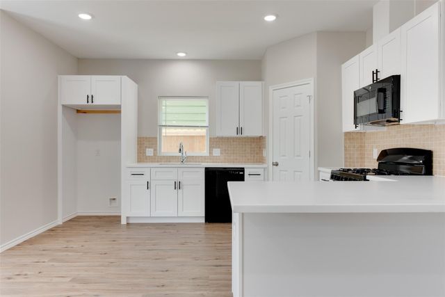 8202 Homewood Road A, Houston, TX 77028