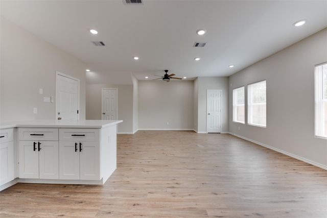 8202 Homewood Road A, Houston, TX 77028