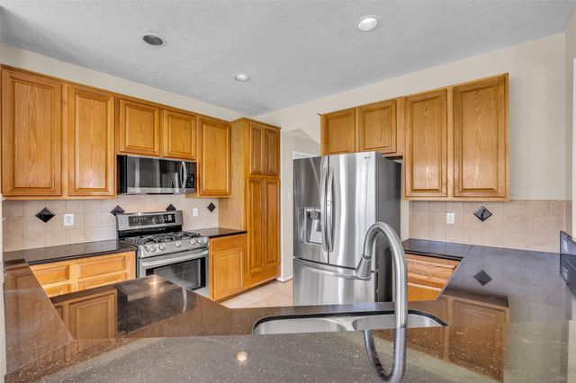 12018 Natural Bridges Lane, Sugar Land, TX 77498