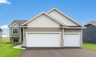 17750 Empire Trail, Lakeville, MN 55044