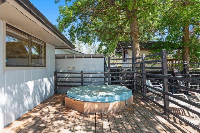 6506 N Elizabeth St, Spokane, WA 99208