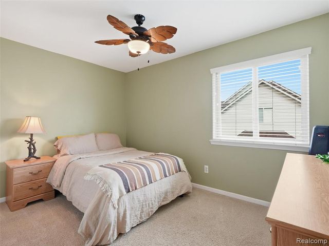 23621 Crescent Ridge Drive, New Boston, MI 48164