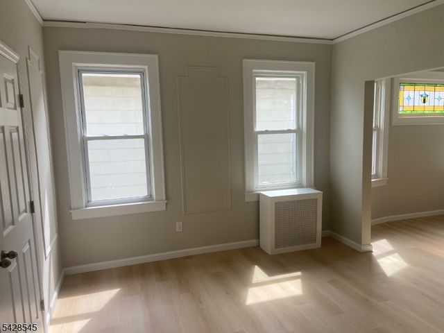 944 Madison Ave, Elizabeth City, NJ 07201