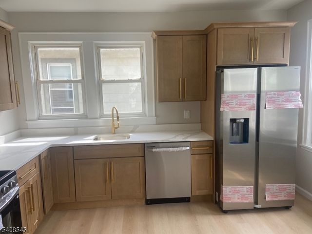 944 Madison Ave, Elizabeth City, NJ 07201