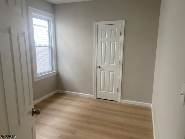 944 Madison Ave, Elizabeth City, NJ 07201