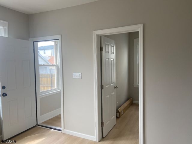 944 Madison Ave, Elizabeth City, NJ 07201