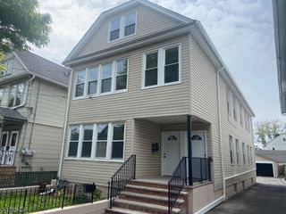 944 Madison Ave, Elizabeth City, NJ 07201