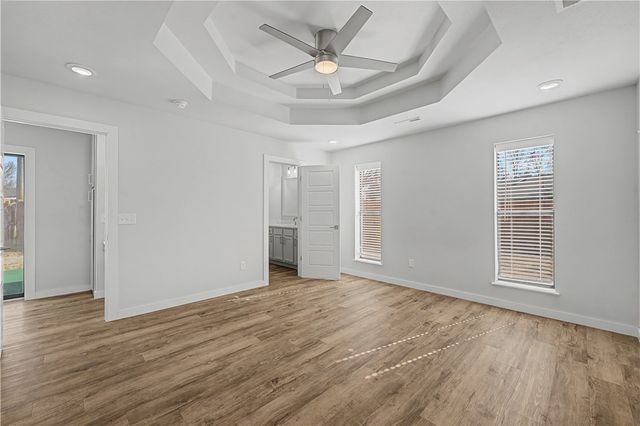 1906 SE Taylor Street, Bentonville, AR 72712