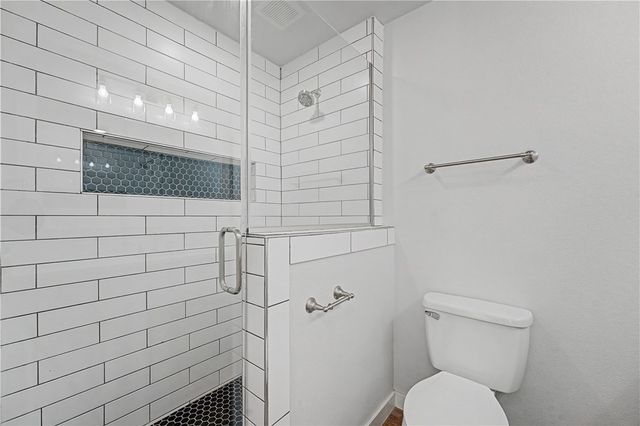 1906 SE Taylor Street, Bentonville, AR 72712