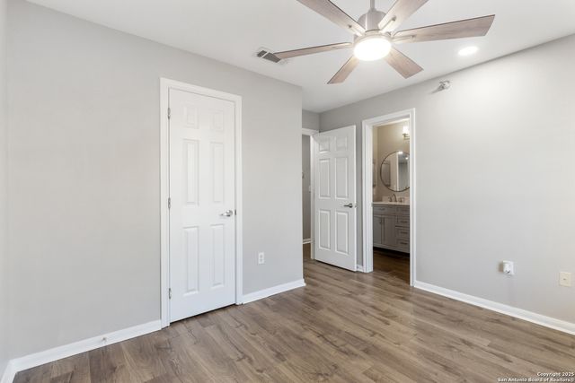 7323 Snowden Rd Apt 1305, San Antonio, TX 78240