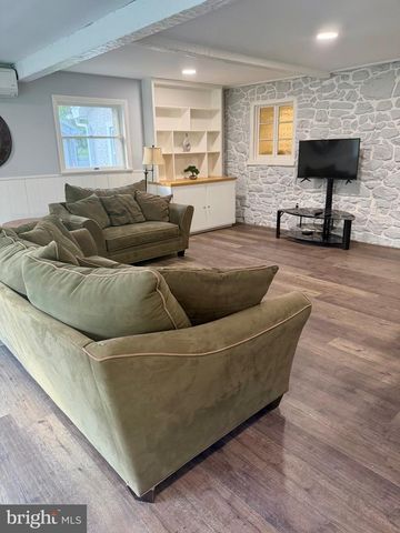 2800 RIVER RD, Reading, PA 19605