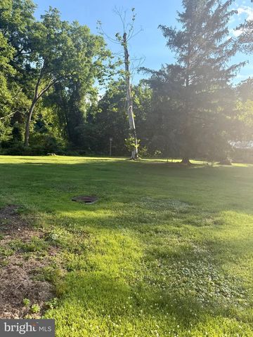 2800 RIVER RD, Reading, PA 19605