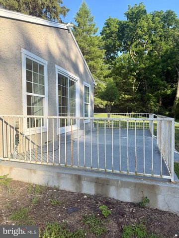 2800 RIVER RD, Reading, PA 19605