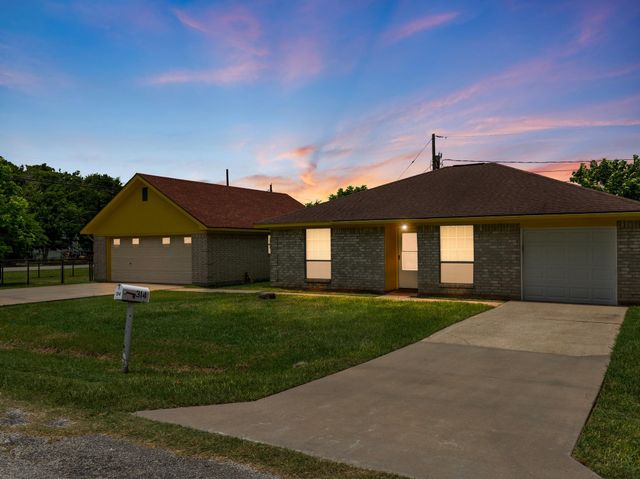 314 Rorem Avenue, Palacios, TX 77465
