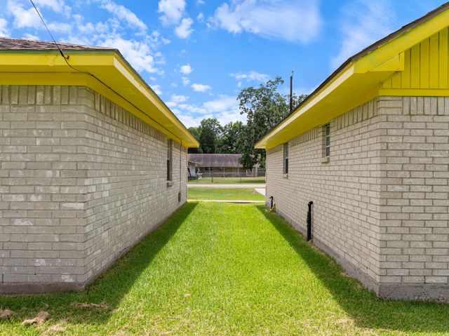 314 Rorem Avenue, Palacios, TX 77465