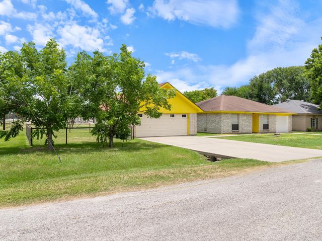 314 Rorem Avenue, Palacios, TX 77465