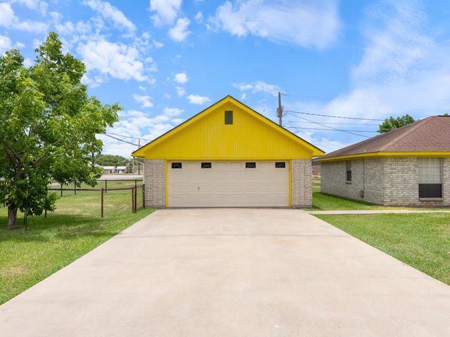 314 Rorem Avenue, Palacios, TX 77465