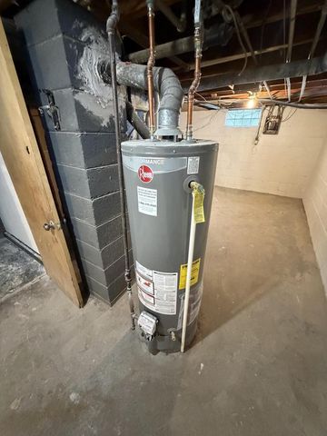 4334 W Eggert PLACE, Milwaukee, WI 53218