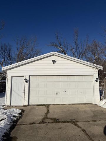 4334 W Eggert PLACE, Milwaukee, WI 53218