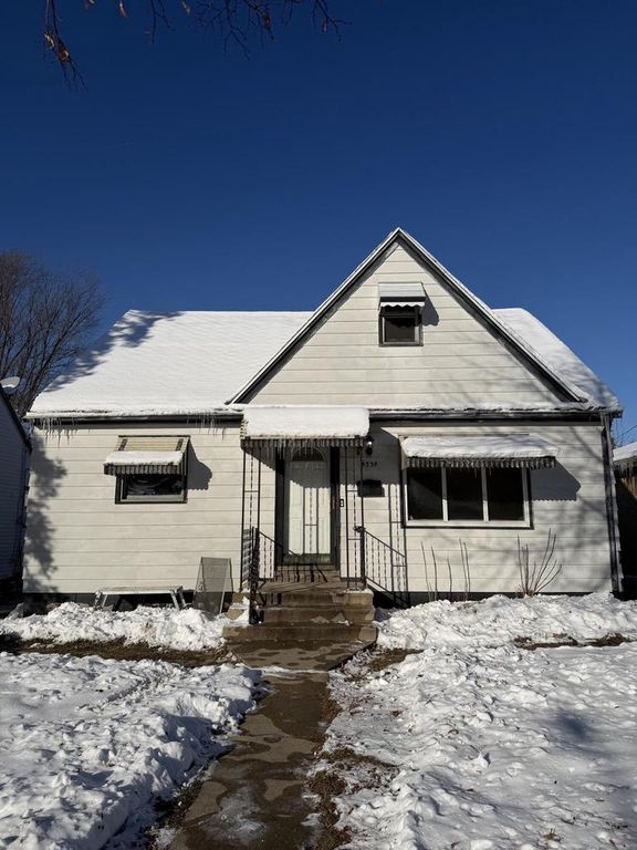4334 W Eggert PLACE, Milwaukee, WI 53218
