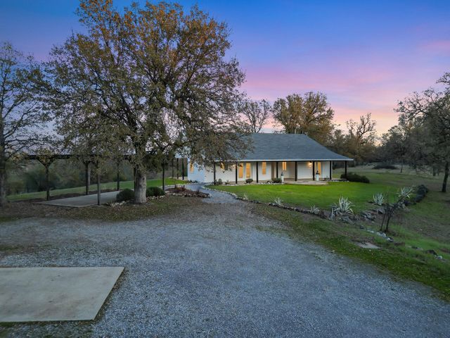 13303 Intermountain Road, Redding, CA 96003