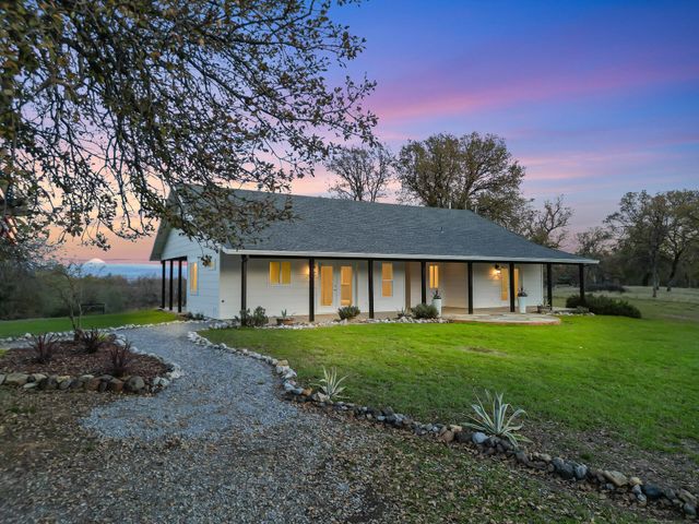 13303 Intermountain Road, Redding, CA 96003