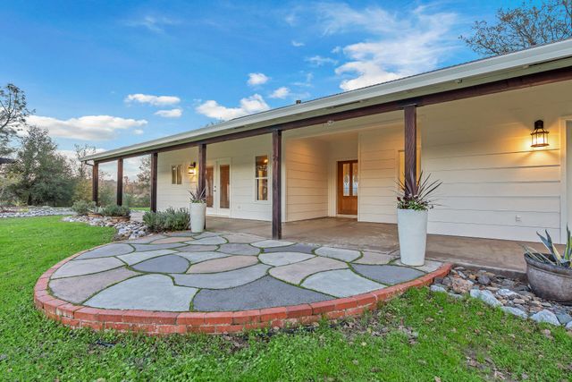 13303 Intermountain Road, Redding, CA 96003