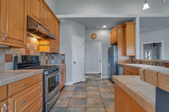 13303 Intermountain Road, Redding, CA 96003