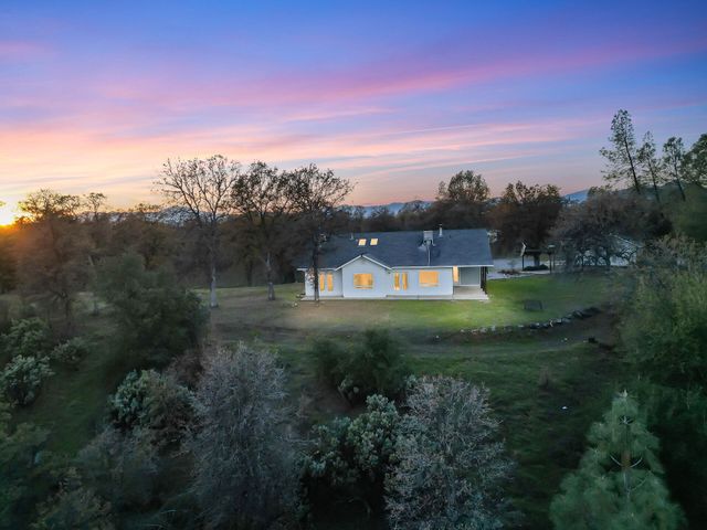 13303 Intermountain Road, Redding, CA 96003