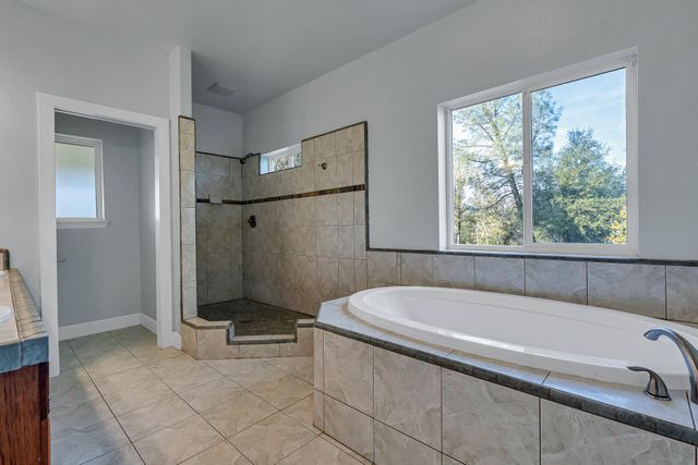 13303 Intermountain Road, Redding, CA 96003