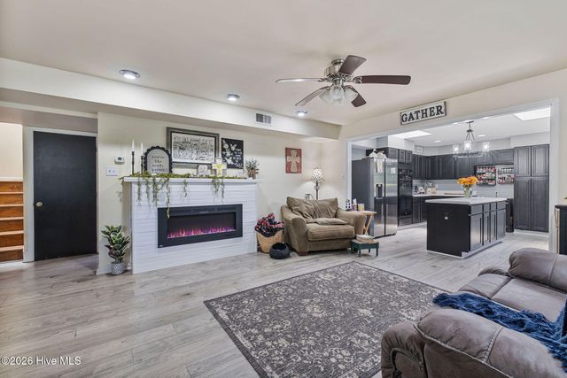 190 Sleepy Creek Drive, Dudley, NC 28333