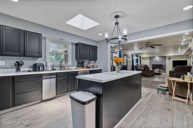 190 Sleepy Creek Drive, Dudley, NC 28333