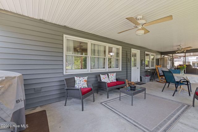 190 Sleepy Creek Drive, Dudley, NC 28333