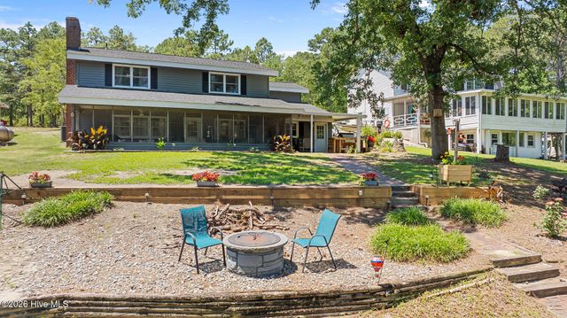190 Sleepy Creek Drive, Dudley, NC 28333