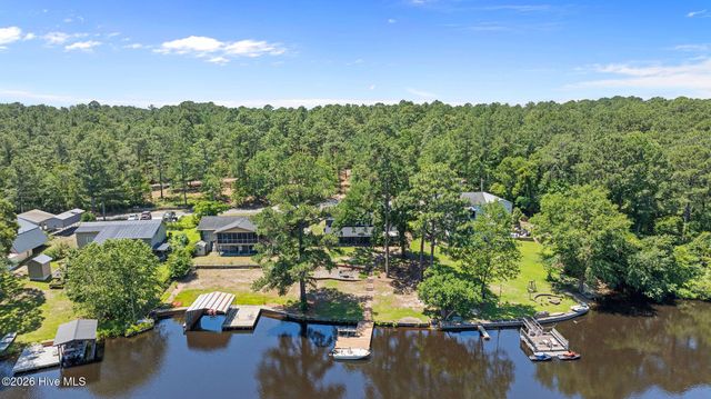 190 Sleepy Creek Drive, Dudley, NC 28333
