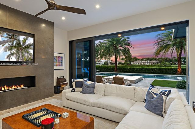 162 Commodore Drive, Jupiter, FL 33477