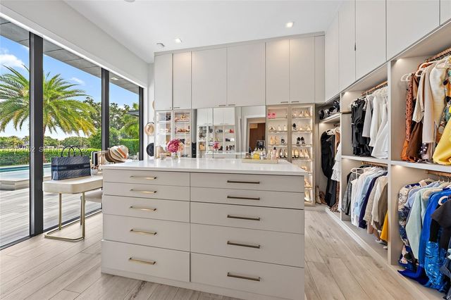 162 Commodore Drive, Jupiter, FL 33477