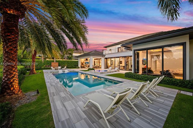 162 Commodore Drive, Jupiter, FL 33477