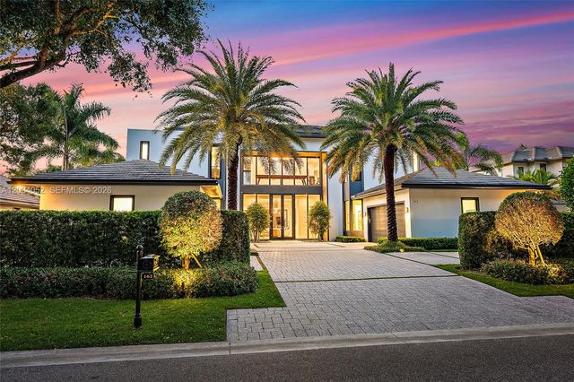 162 Commodore Drive, Jupiter, FL 33477