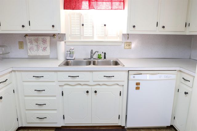 111 LEEWOOD Drive, Arkadelphia, AR 71923