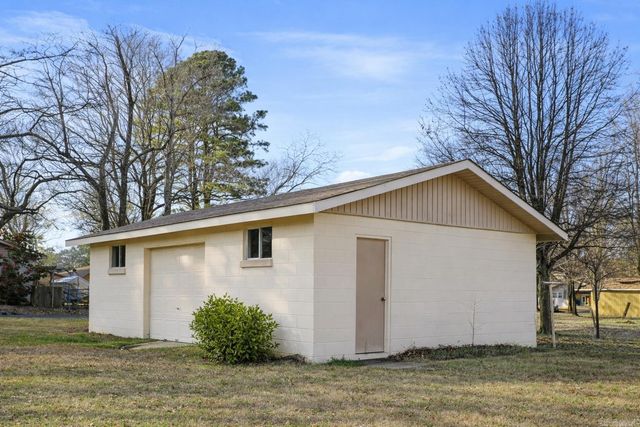 111 LEEWOOD Drive, Arkadelphia, AR 71923