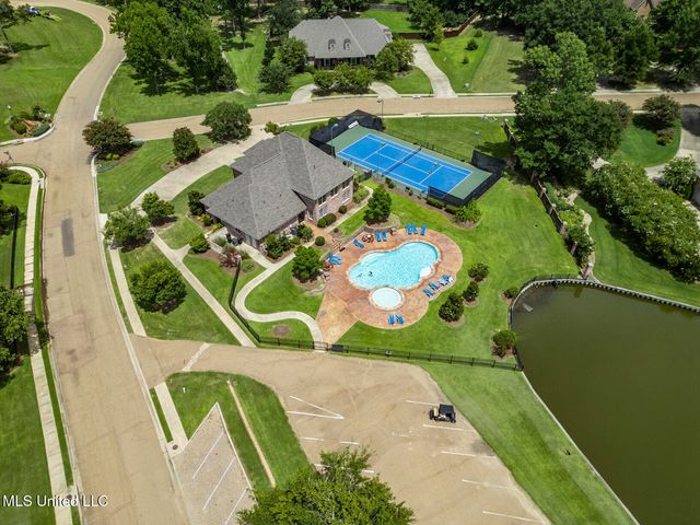 725 Inheritance Place, Flowood, MS 39232