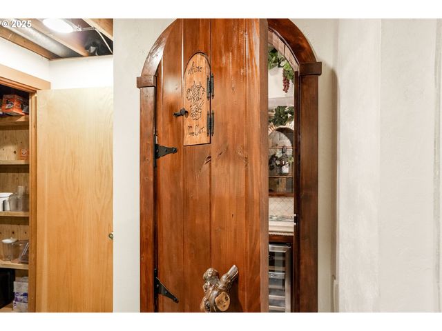 1141 Nw CHARLEMAGNE Pl, Corvallis, OR 97330