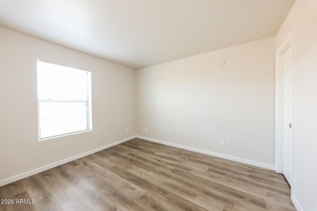 Image 20 of property listing at 13802 N 36TH Avenue, Phoenix, AZ 85053