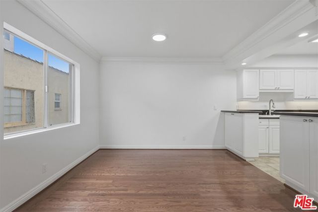 435 N Oakhurst Drive 304, Beverly Hills, CA 90210