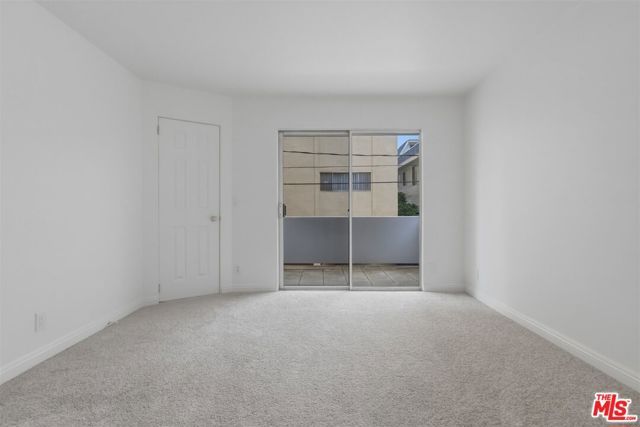 435 N Oakhurst Drive 304, Beverly Hills, CA 90210